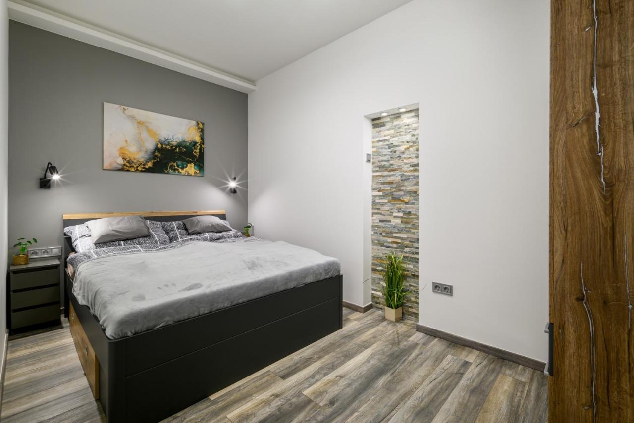 Golden Cage Premium Central Apartment Boedapest Buitenkant foto