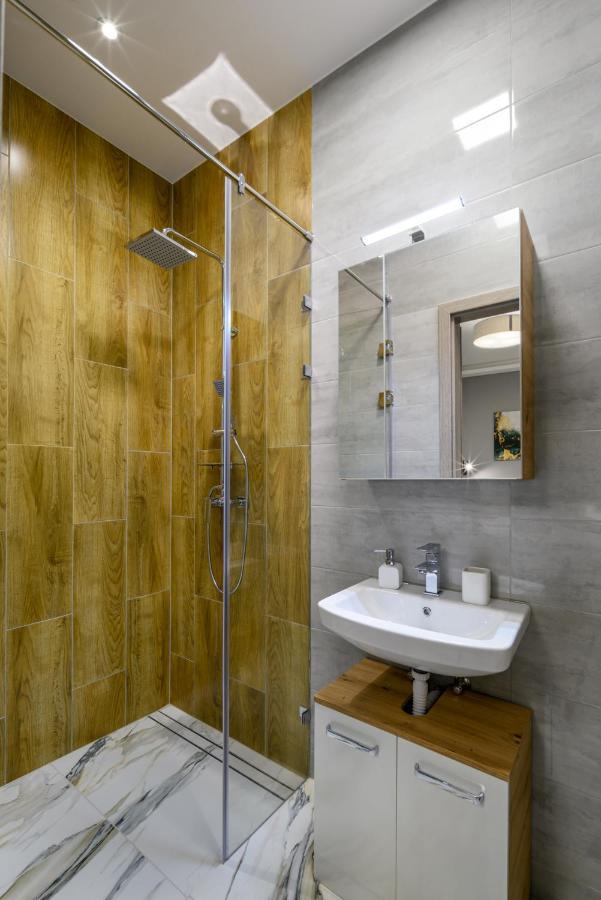 Golden Cage Premium Central Apartment Boedapest Buitenkant foto